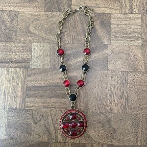 Elegant Vintage Red and Gold Pendant Necklace